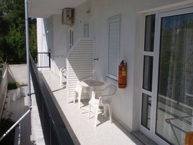 Niriis Hotel