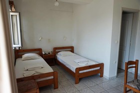 Niriis Hotel