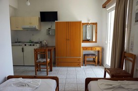 Niriis Hotel