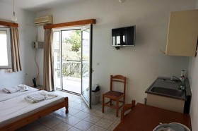Niriis Hotel