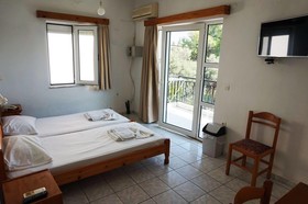 Niriis Hotel