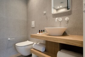 Noemie Luxury Suites
