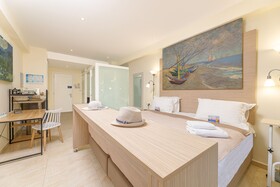 Notus Hotel