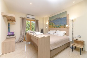 Notus Hotel