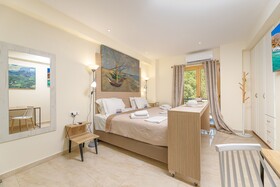 Notus Hotel