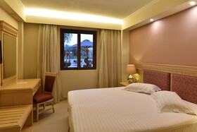 Okeanis Golden Resort