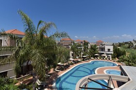 Okeanis Golden Resort
