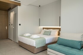 Ostrakon Suites