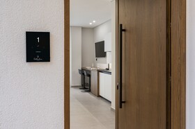 Ostrakon Suites
