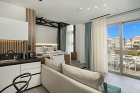 Ostrakon Suites