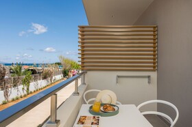 Ostrakon Suites