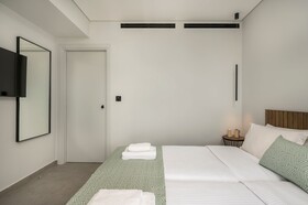 Ostrakon Suites