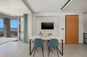 Ostrakon Suites