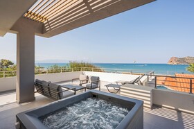 Ostrakon Suites