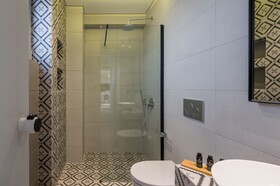 Ostrakon Suites