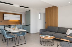 Ostrakon Suites