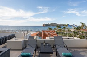 Ostrakon Suites