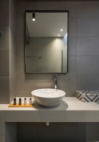 Ostrakon Suites