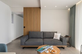 Ostrakon Suites