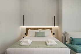Ostrakon Suites
