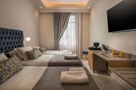 Plaza 1866 Superior City Rooms Chania