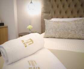 Plaza 1866 Superior City Rooms Chania