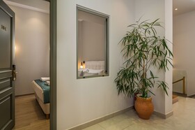 Plaza 1866 Superior City Rooms Chania