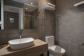 Plaza 1866 Superior City Rooms Chania
