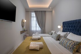 Plaza 1866 Superior City Rooms Chania