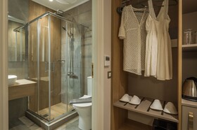 Plaza 1866 Superior City Rooms Chania