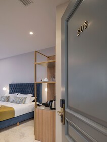 Plaza 1866 Superior City Rooms Chania