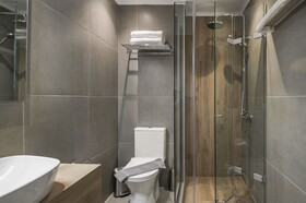 Plaza 1866 Superior City Rooms Chania