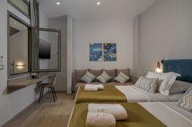 Plaza 1866 Superior City Rooms Chania