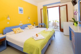 Raisakis Apartments
