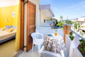 Raisakis Apartments