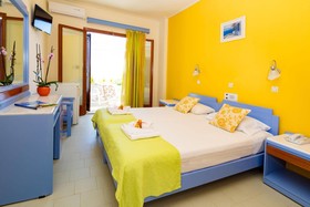 Raisakis Apartments