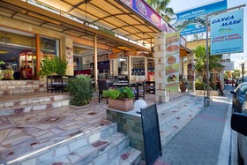 Raisakis Apartments