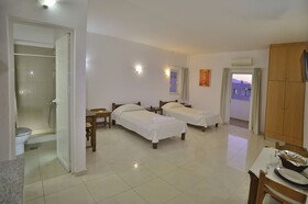 Reina Apartments