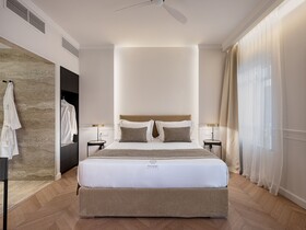 Riviera Suites
