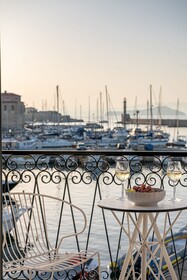 Riviera Suites
