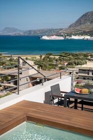 Seametry Luxury Living Apartments