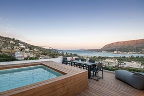 Seametry Luxury Living Apartments
