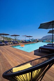 Seametry Luxury Living Apartments