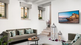 Splantzia Houses Boutique Home