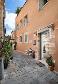 Splantzia Houses Boutique Home