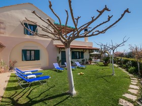 Traditional Ioannis Cottage