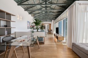 Vilia House On The Hill