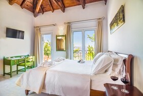 Villa Kastro Estate