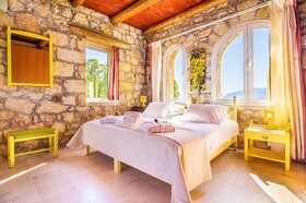 Villa Kastro Estate