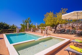 Villa Kastro Estate